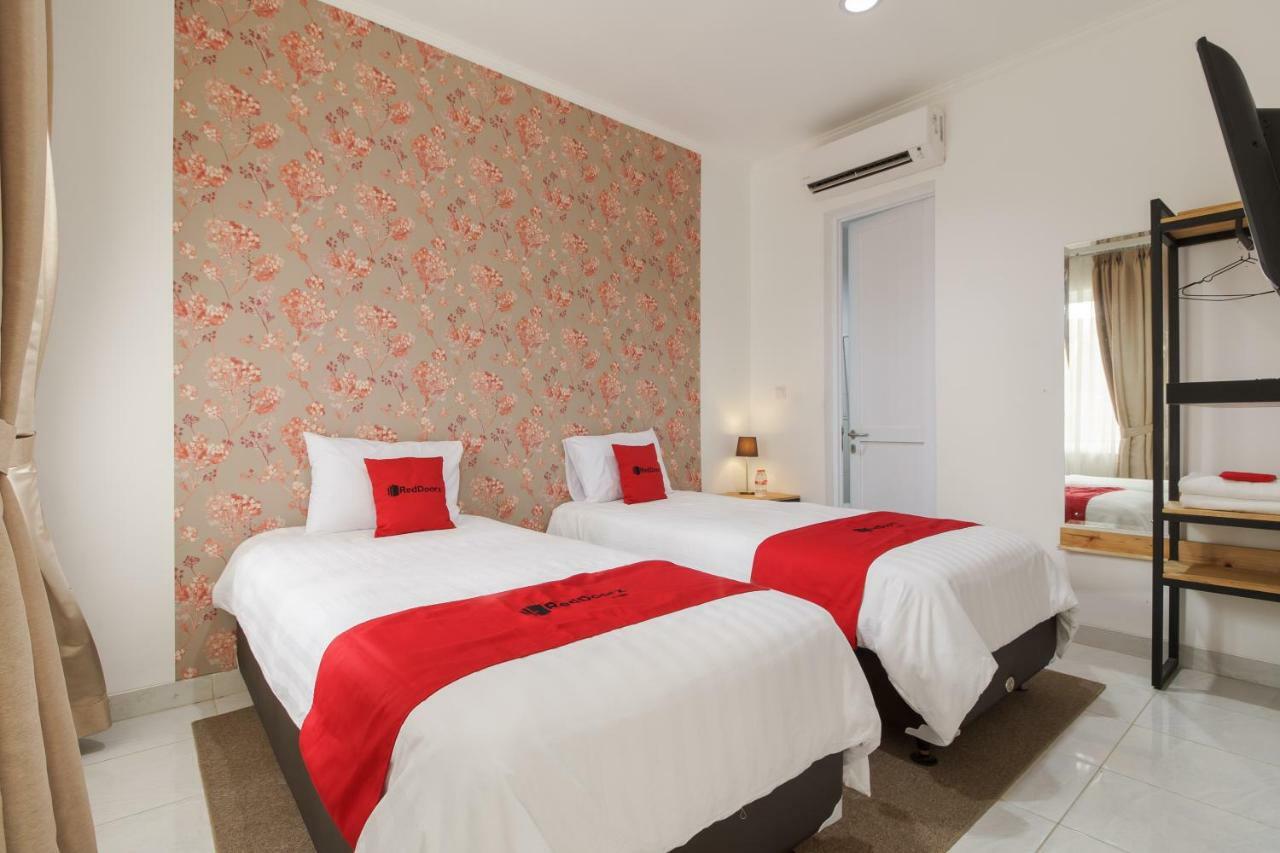 Reddoorz Plus Near Exit Toll Puncak 2 Богор Екстериор снимка